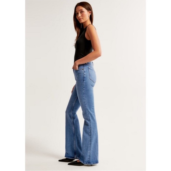 Abercrombie & Fitch The Vintage High Rise Flare Jeans Size 26/2 Short - Picture 2 of 8